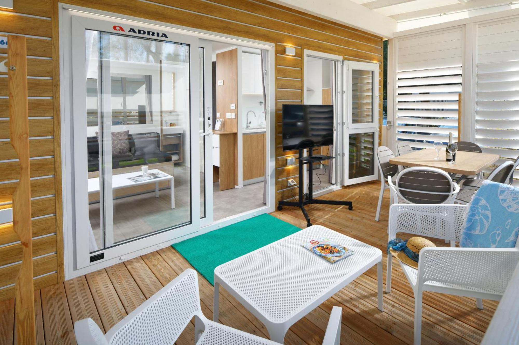 Isamar Holiday Village Ca Lino Exterior photo A sliding door